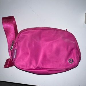 lululemon beltbag